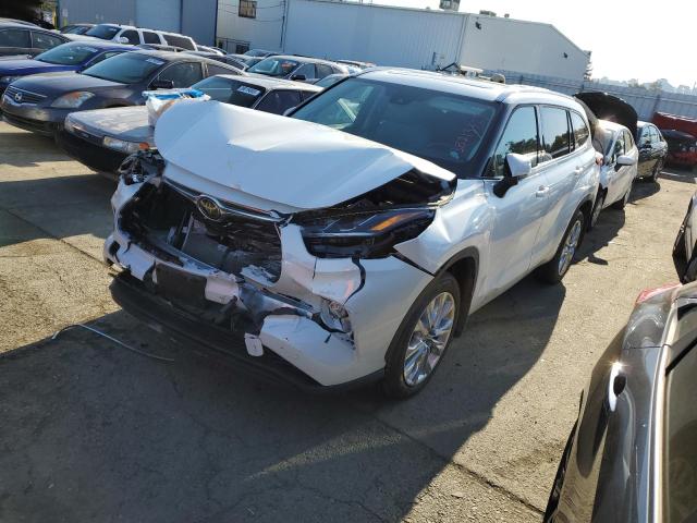 TOYOTA HIGHLANDER 2021 with VIN 5TDDZRBH9MS124835 - Photo from auction