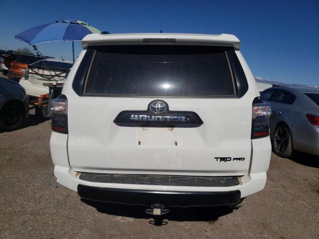 Photo 6 from auction – 2018 TOYOTA 4RUNNER SR with VIN JTEBU5JR4J5551622