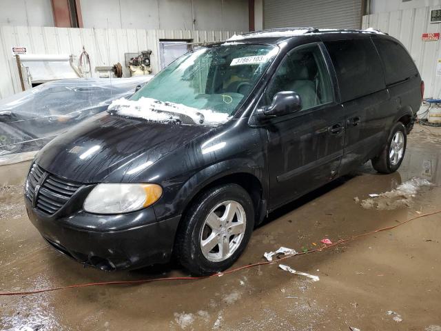 DODGE GRAND CARA 2005 with VIN 2D4GP44L95R150100 - Photo from auction
