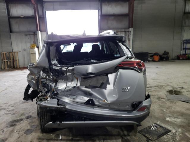 Photo 6 from auction – 2017 TOYOTA RAV4 XLE with VIN 2T3RFREV6HW647752