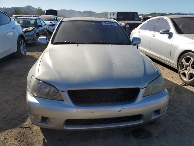 Photo 5 from auction – 2002 LEXUS IS 300 with VIN JTHBD192320035527