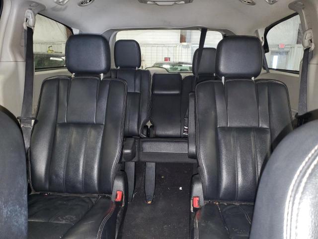Photo 10 from auction – 2014 CHRYSLER TOWN & COU with VIN 2C4RC1BG2ER294061