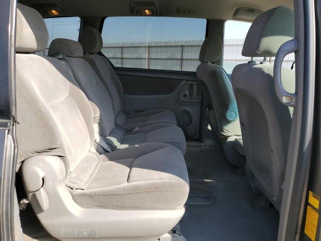 Photo 11 from auction – 2004 TOYOTA SIENNA CE with VIN 5TDZA23C24S118477