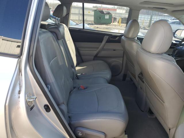 Photo 11 from auction – 2010 TOYOTA HIGHLANDER with VIN 5TDKK3EH4AS021547