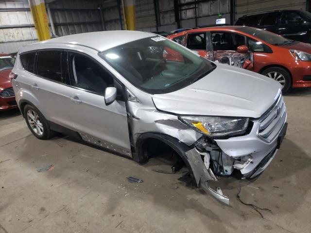 Photo 4 from auction – 2017 FORD ESCAPE SE with VIN 1FMCU9GD7HUB45339