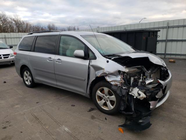 Photo 4 from auction – 2011 TOYOTA SIENNA LE with VIN 5TDKK3DC2BS079809