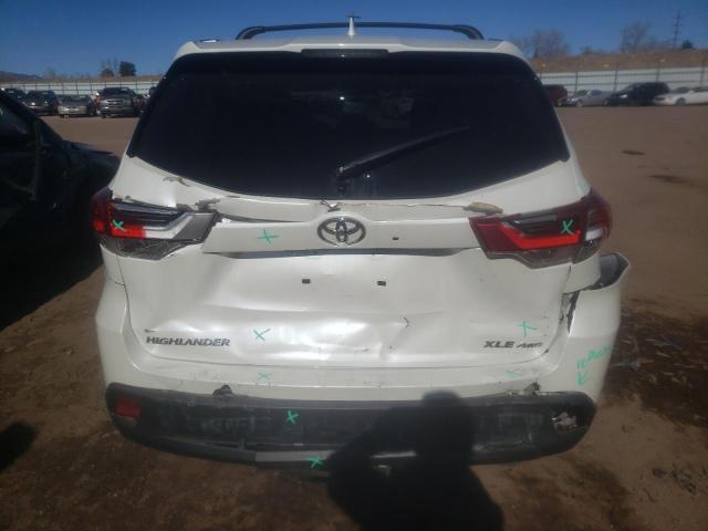 Photo 6 from auction – 2018 TOYOTA HIGHLANDER with VIN 5TDJZRFH4JS875723