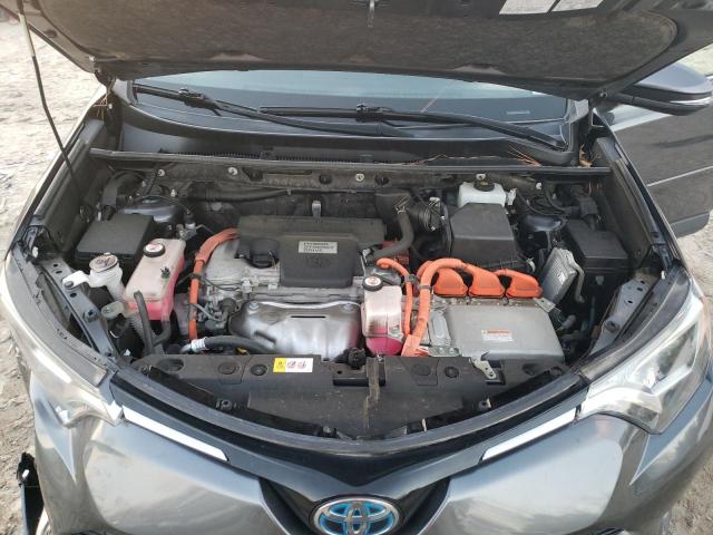 Photo 11 from auction – 2017 TOYOTA RAV4 with VIN JTMRJREV1HD124876