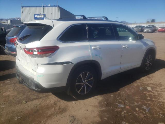 Photo 3 from auction – 2018 TOYOTA HIGHLANDER with VIN 5TDJZRFH4JS875723