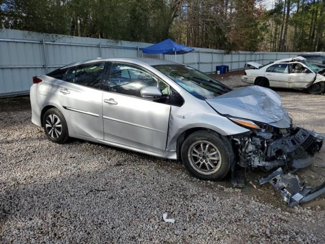 Photo 4 from auction – 2017 TOYOTA PRIUS PRIM with VIN JTDKARFP9H3046385