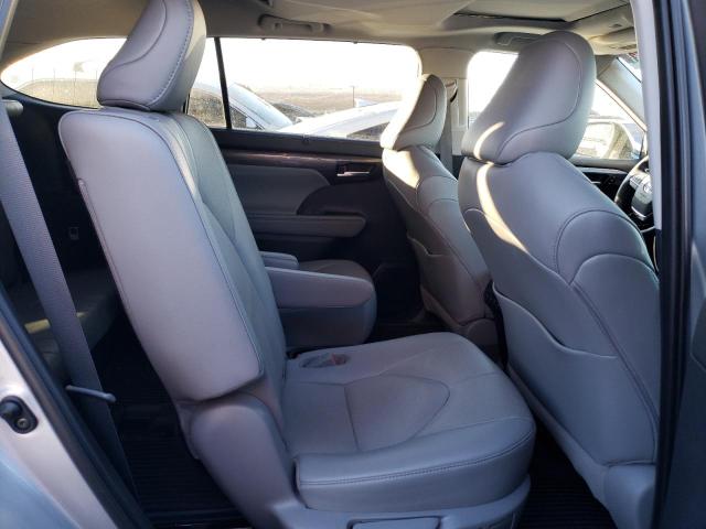 Photo 10 from auction – 2021 TOYOTA HIGHLANDER with VIN 5TDDZRBH7MS550510
