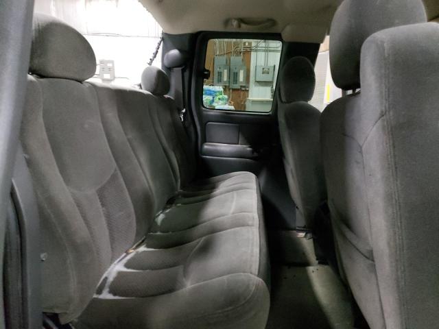 Photo 10 from auction – 2004 CHEVROLET SILVERADO with VIN 2GCEK19T341137656