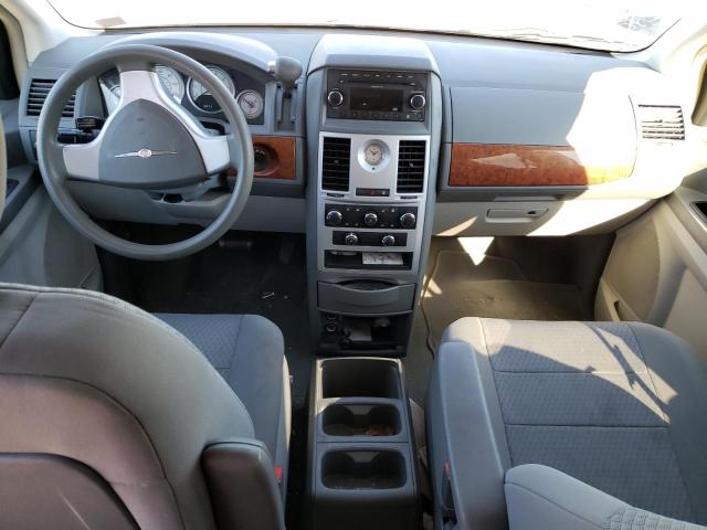 Photo 8 from auction – 2009 CHRYSLER TOWN & COU with VIN 2A8HR44E49R521790