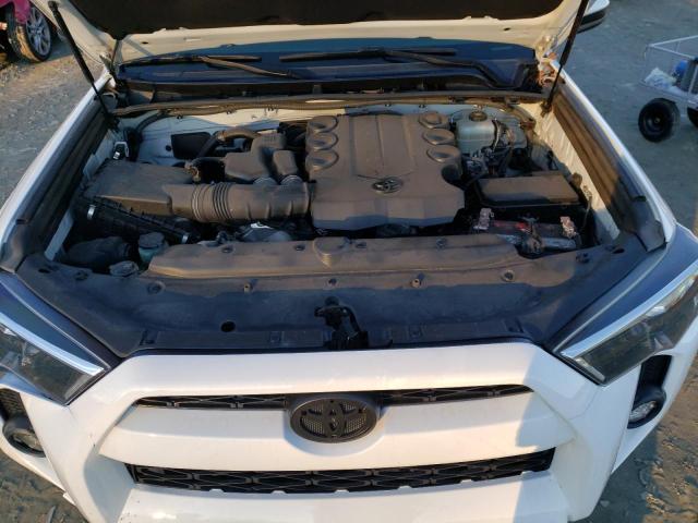 Photo 12 from auction – 2017 TOYOTA 4RUNNER SR with VIN JTEBU5JRXH5454788