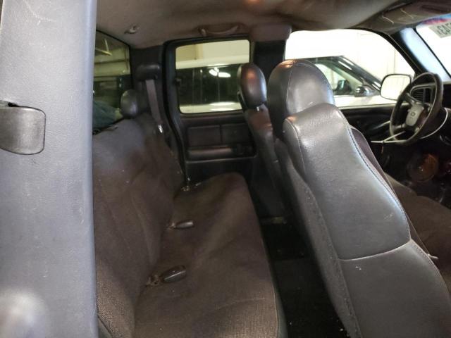 Photo 10 from auction – 2002 CHEVROLET SILVERADO with VIN 2GCEC19W521353898