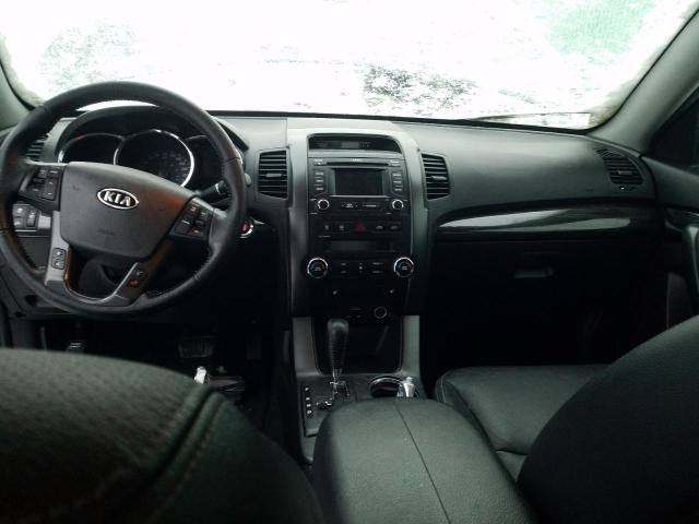 Photo 8 from auction – 2013 KIA SORENTO EX with VIN 5XYKUDA24DG315243