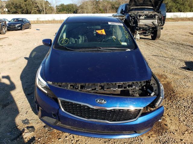 Photo 5 from auction – 2018 KIA FORTE LX with VIN 3KPFL4A70JE249833
