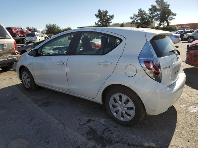 Photo 2 from auction – 2014 TOYOTA PRIUS C with VIN JTDKDTB31E1059808