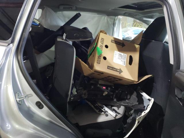 Photo 11 from auction – 2017 TOYOTA RAV4 XLE with VIN 2T3RFREV6HW647752
