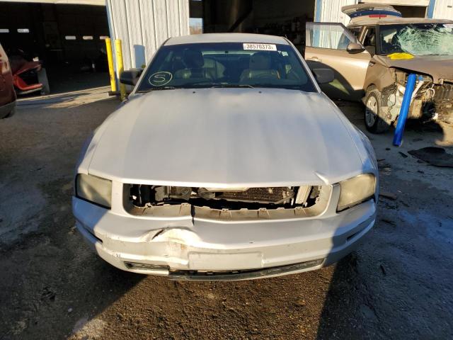 Photo 5 from auction – 2005 FORD MUSTANG with VIN 1ZVFT80N355133838
