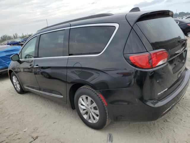 Photo 2 from auction – 2017 CHRYSLER PACIFICA T with VIN 2C4RC1BG2HR670200