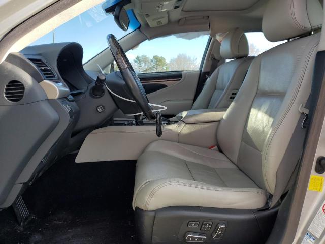 Photo 7 from auction – 2015 LEXUS LS 460 with VIN JTHCL5EFXF5023875
