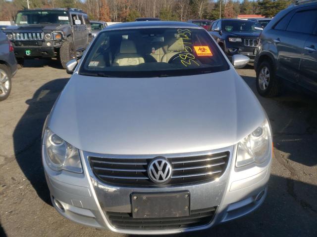 Photo 5 from auction – 2011 VOLKSWAGEN EOS LUX with VIN WVWFW7AH8BV004678