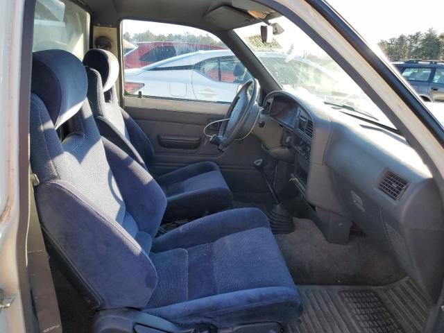 Photo 10 from auction – 1995 TOYOTA PICKUP 1/2 with VIN JT4RN81A4S5202845