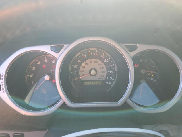 Photo 9 from auction – 2004 TOYOTA 4RUNNER SR with VIN JTEBU14R148018179