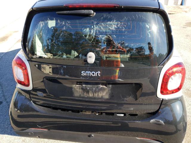 Photo 10 from auction – 2018 SMART FORTWO with VIN WMEFJ9BA0JK302560