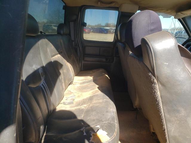 Photo 10 from auction – 2003 GMC SIERRA C25 with VIN 1GTHC29U73E109316