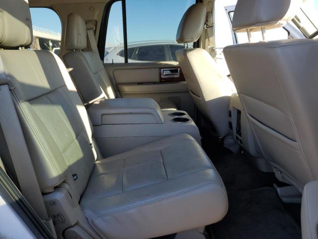 Photo 11 from auction – 2011 LINCOLN NAVIGATOR with VIN 5LMJJ2H59BEJ02070