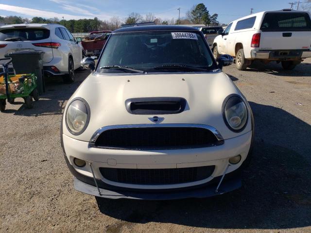 صورة رقم 5 من المزاد - 2010 MINI COOPER S مع VIN WMWMF7C57ATX42652