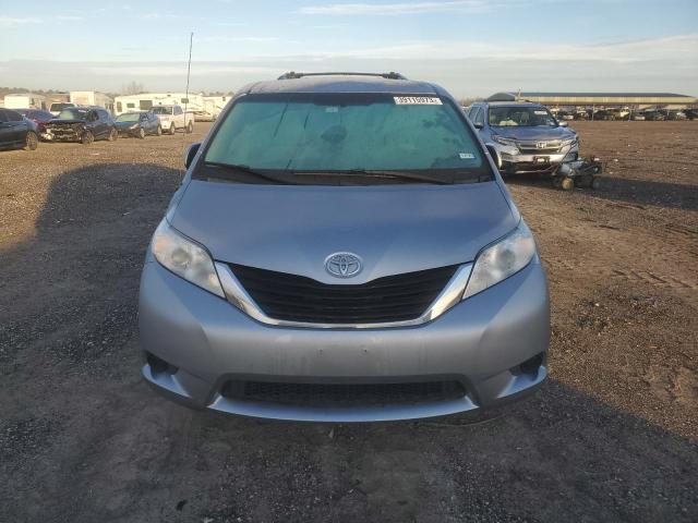 Photo 5 from auction – 2012 TOYOTA SIENNA LE with VIN 5TDKK3DC6CS225274