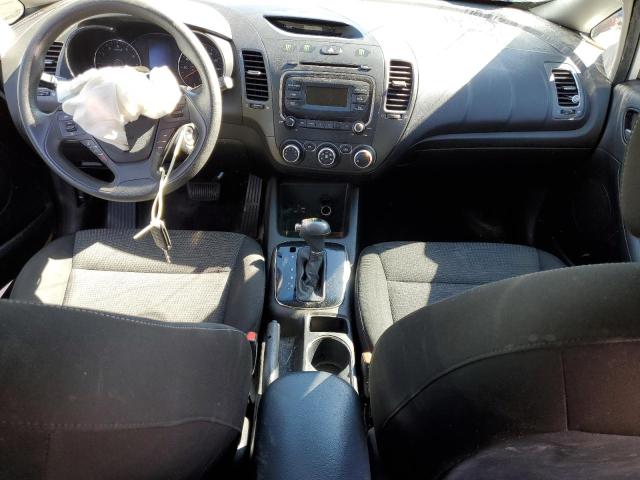 Photo 8 from auction – 2017 KIA FORTE LX with VIN 3KPFK4A71HE119332
