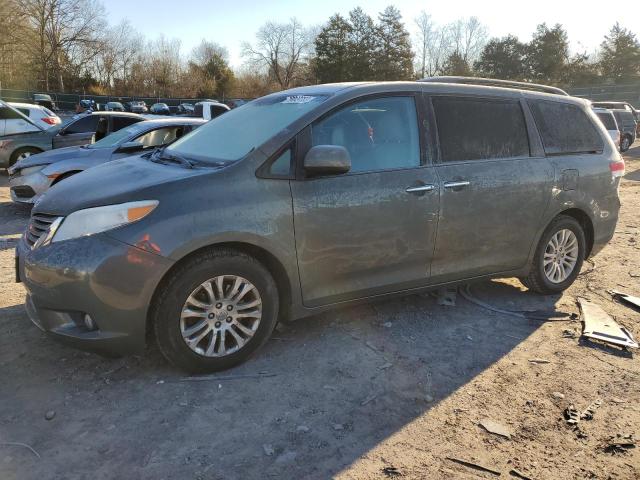 TOYOTA SIENNA XLE 2011 with VIN 5TDYK3DC9BS132838 - Photo from auction