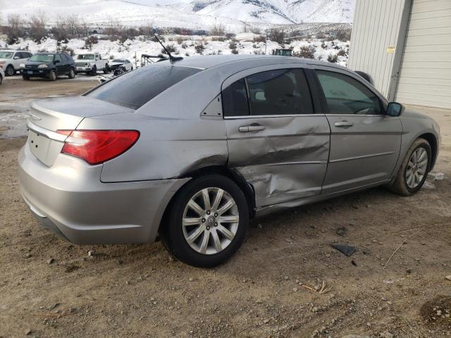 Photo 3 from auction – 2013 CHRYSLER 200 TOURIN with VIN 1C3CCBBB9DN713782