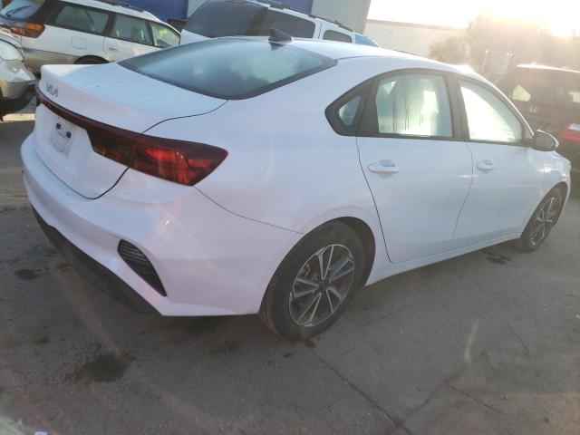 Photo 3 from auction – 2022 KIA FORTE FE with VIN 3KPF24AD2NE417647