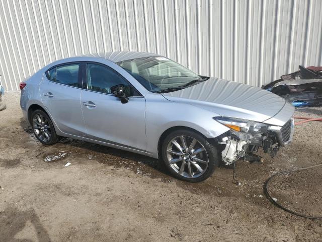 Photo 4 from auction – 2018 MAZDA 3 TOURING with VIN 3MZBN1V34JM207022