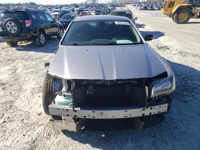 Photo 5 from auction – 2018 CHRYSLER 300 TOURIN with VIN 2C3CCAAG3JH264398