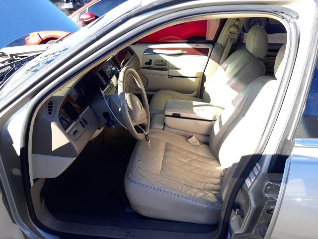 Photo 7 from auction – 2004 LINCOLN TOWN CAR E with VIN 1LNHM81W04Y639359