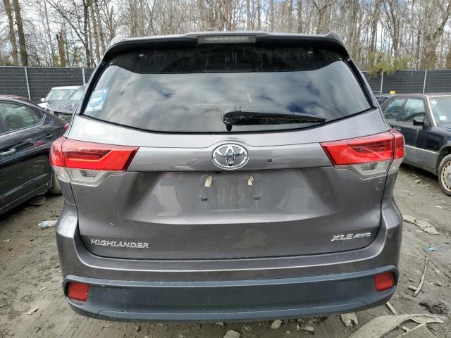 Photo 6 from auction – 2018 TOYOTA HIGHLANDER with VIN 5TDJZRFH9JS830390
