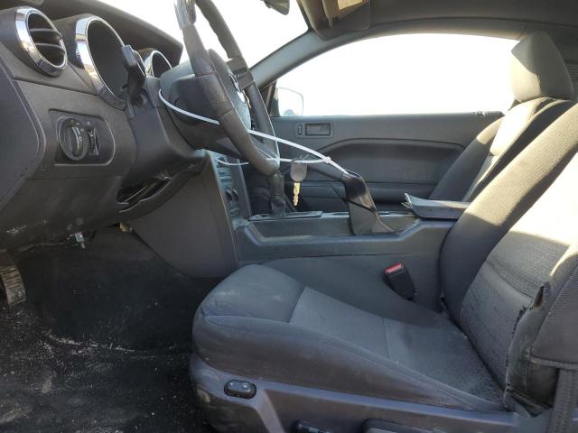 Photo 7 from auction – 2005 FORD MUSTANG with VIN 1ZVFT80N555135011