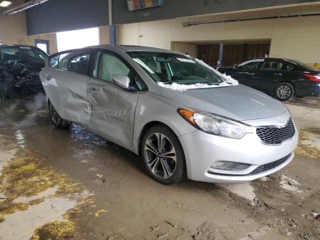 Photo 4 from auction – 2016 KIA FORTE EX with VIN KNAFZ4A85G5529675