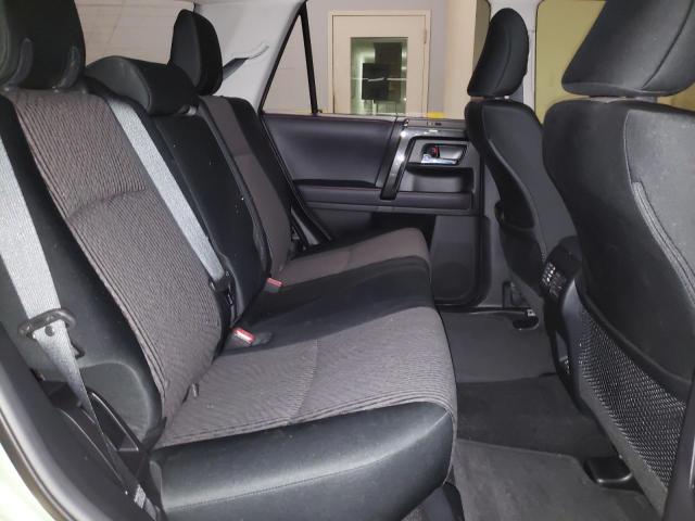 Photo 10 from auction – 2022 TOYOTA 4RUNNER SR with VIN JTEPU5JR9N6076331