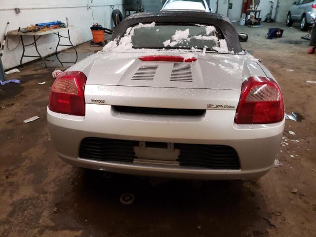 Photo 10 from auction – 2002 TOYOTA MR2 SPYDER with VIN JTDFR320620041864