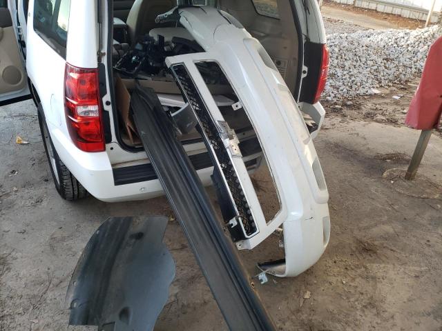 Photo 12 from auction – 2010 CHEVROLET TAHOE C150 with VIN 1GNUCBE07AR272160