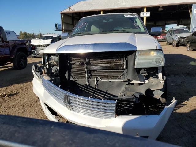 Photo 5 from auction – 2011 LINCOLN NAVIGATOR with VIN 5LMJJ2H59BEJ02070