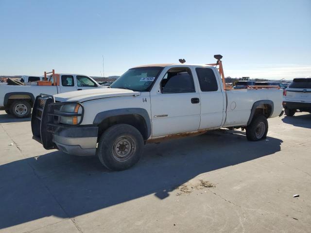 CHEVROLET SILVERADO 2004 with VIN 1GCHC29U54E263072 - Photo from auction