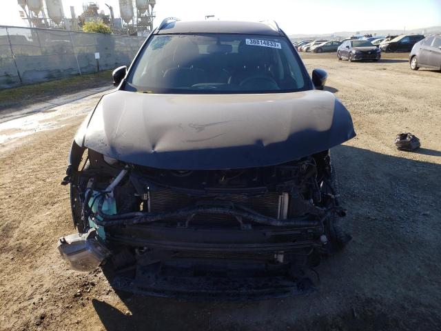 Photo 5 from auction – 2017 NISSAN ROGUE S with VIN JN8AT2MT9HW143604